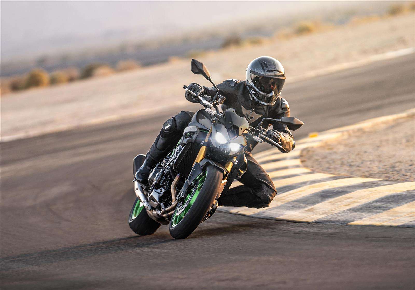 26ZR900T_40TGY2ARF2CG_A